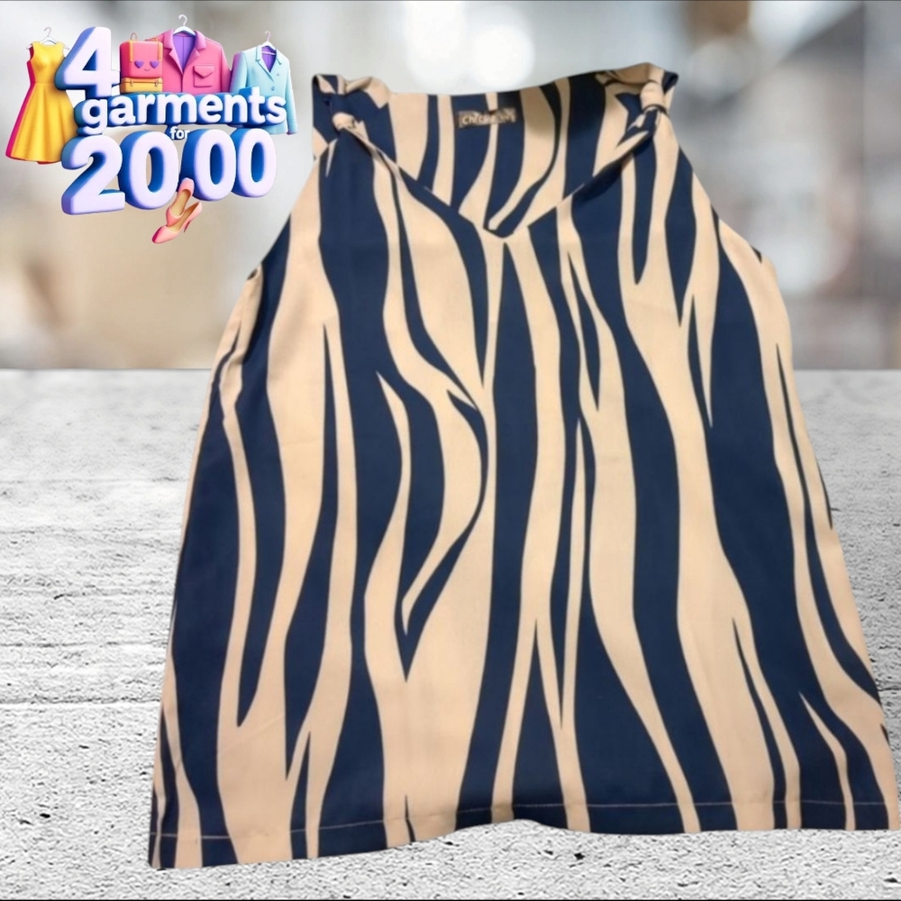 Chic me blouse size S